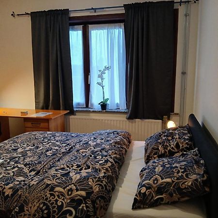Bloemetje Hotel Asse Екстериор снимка