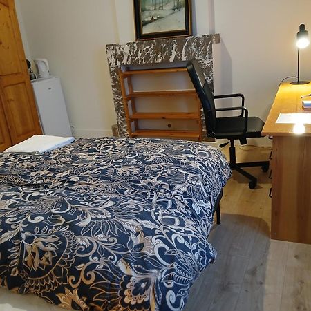 Bloemetje Hotel Asse Екстериор снимка